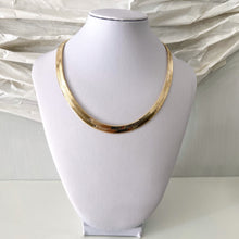 Load image into Gallery viewer, Bold Herringbone Necklace
